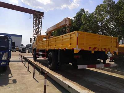 東風6.3噸隨車吊 玉柴160馬力發動機，廠家直銷價格優勢解析